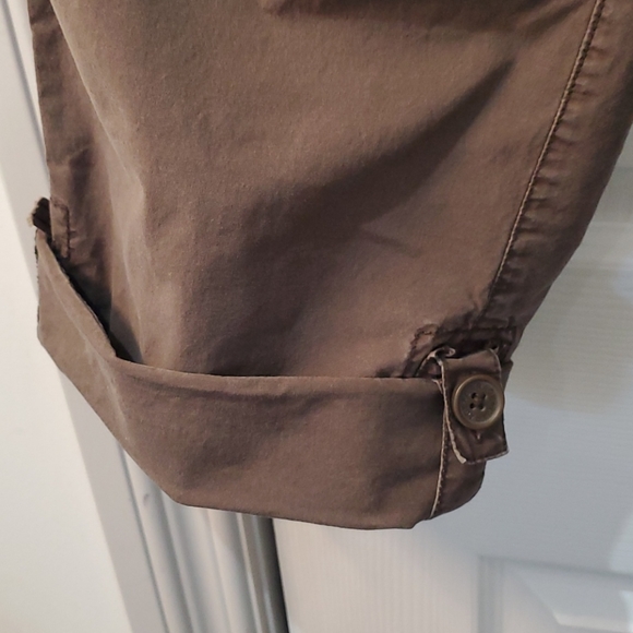 Capris - Picture 5 of 8